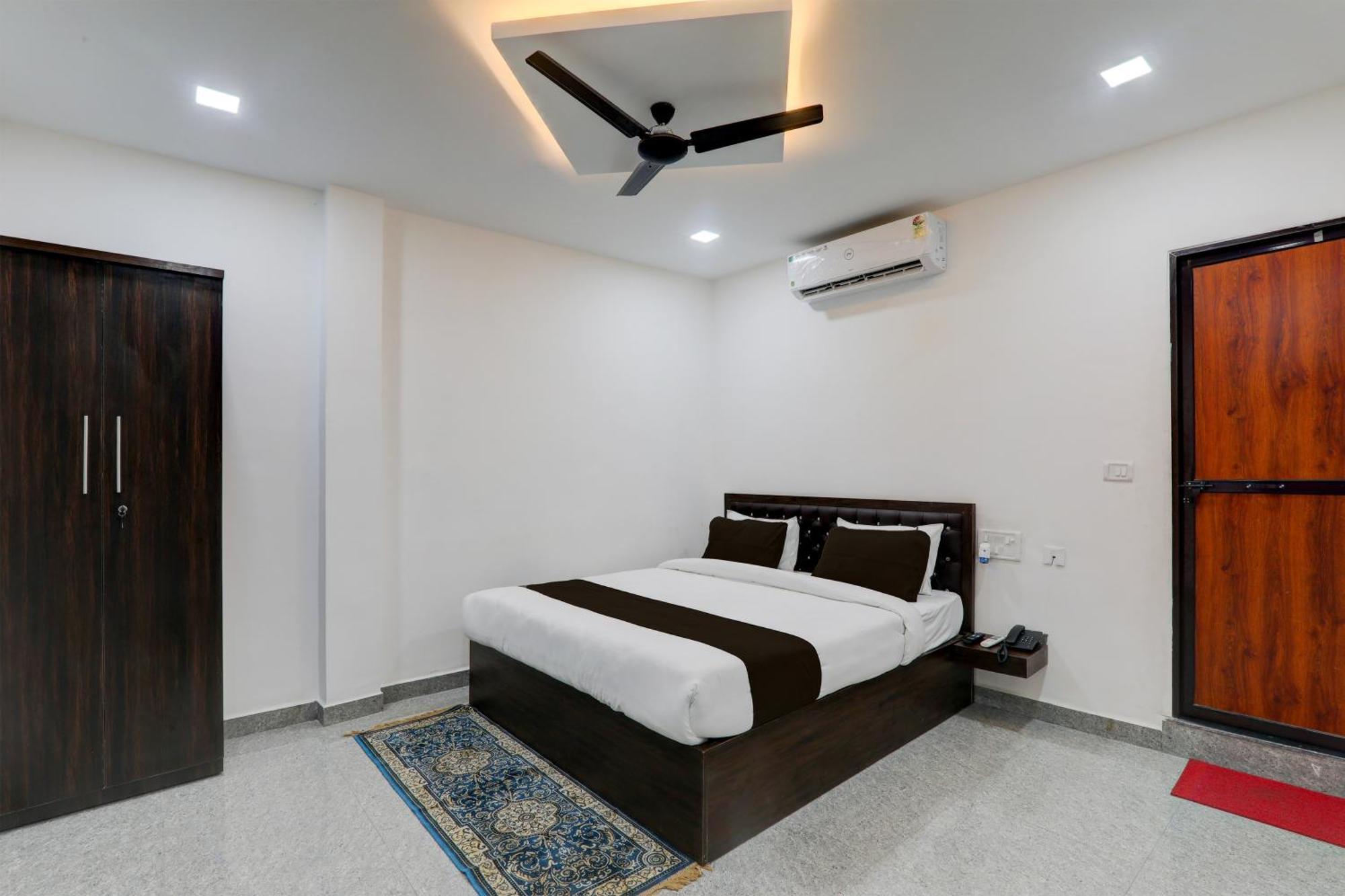 Super Hotel O Flagship Hotel Mk Palace 러크나우 외부 사진